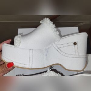 Versona White Frayed Edge Mules